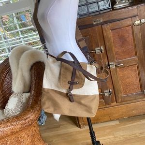 TSD BRAND THE SAME DIRECTION CALIFORNIA CROSSBODY BAG